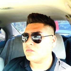 Meet your Posher, Levi